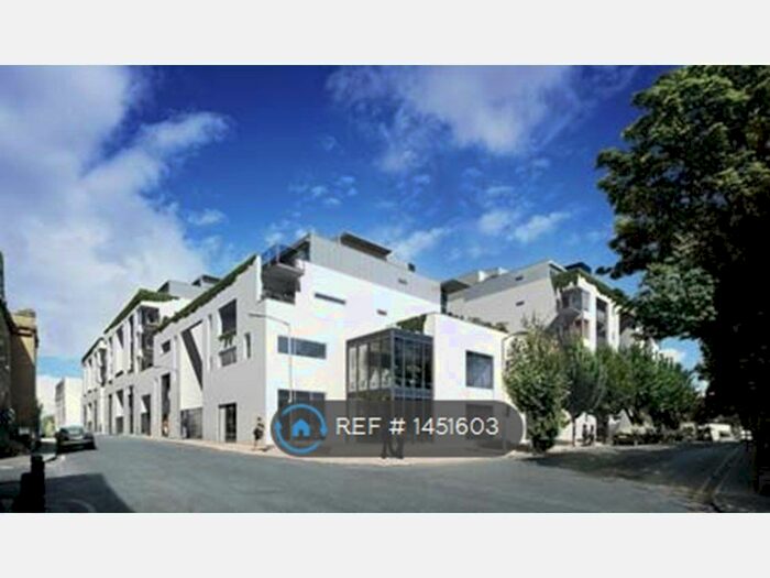 3 Bedroom Flat To Rent In Osiers Road, London, SW18