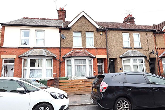 3 Bedroom Terraced House For Sale In Yarmouth Road, Watford, WD24