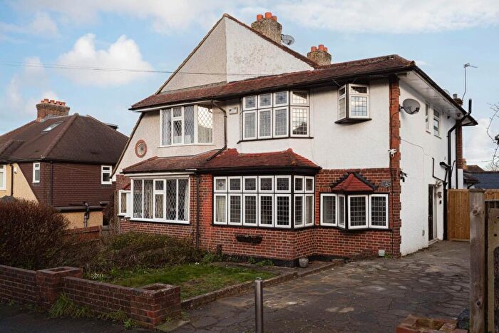 4 Bedroom Semi-Detached House To Rent In Winkworth Road, Banstead, SM7