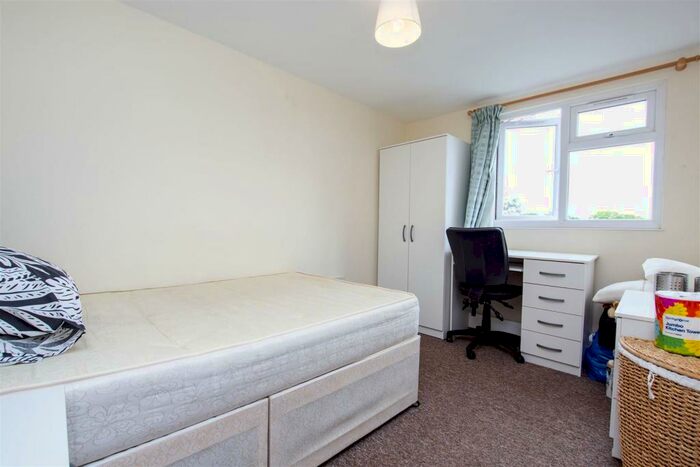 7 Bedroom House To Rent In Teignmouth Road, Birmingham, B29