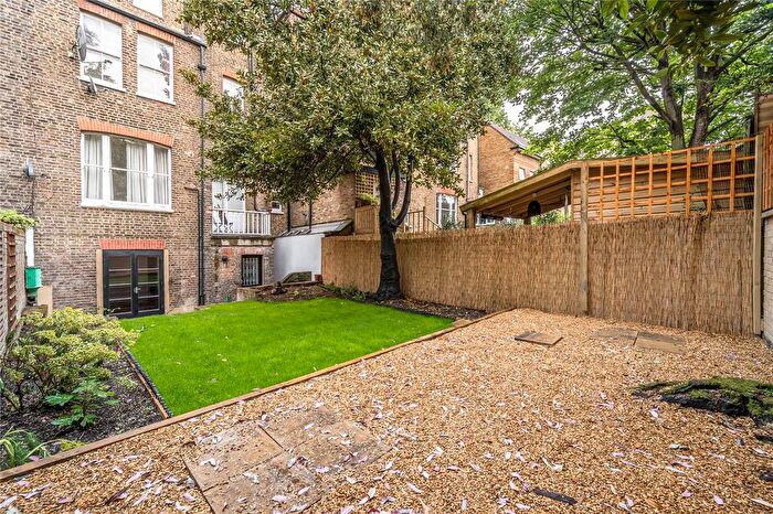 2 Bedroom Flat To Rent In Mornington Avenue, London, W14