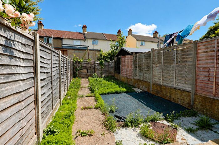 3 Bedroom Terraced House For Sale In Charter Street, Chatham, ME4