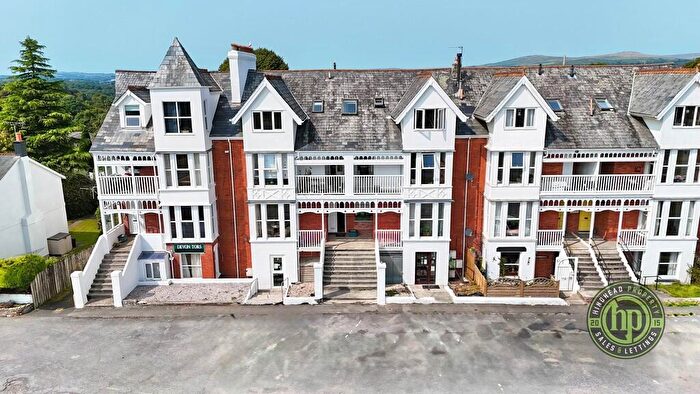 1 Bedroom Apartment For Sale In Yelverton, Devon, PL20