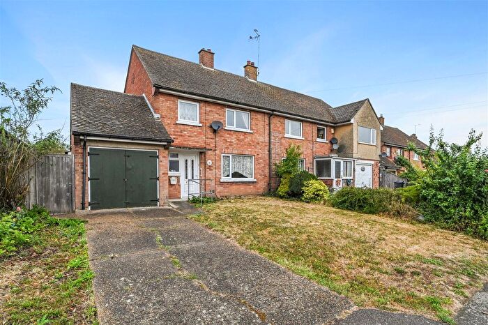 3 Bedroom Semi-Detached House For Sale In Waldegrave Way, Lawford, CO11