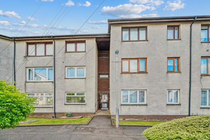 1 Bedroom Flat To Rent In Fochabers Drive, Flat -, Cardonald, Glasgow, G52