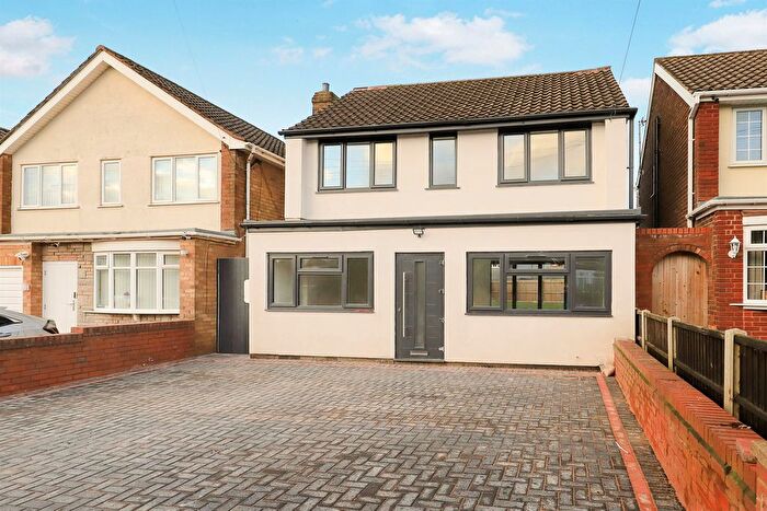3 Bedroom Semi Detached House For Sale In Whitegates Road, Bilston, WV14