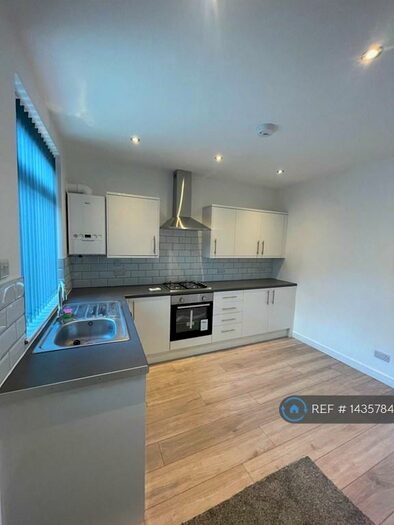 2 Bedroom Terraced House To Rent In Park Lane, Chesterfield, S41