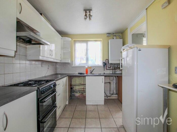 4 Bedroom Property To Rent In Cavalier Gardens, Hayes, Middlesex, UB3