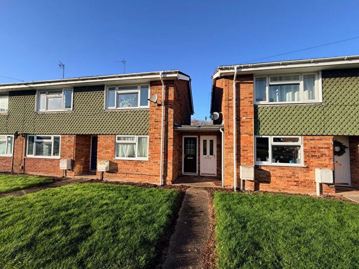 2 Bedroom Maisonette For Sale In Lammas Gardens, Huntingdon, PE29