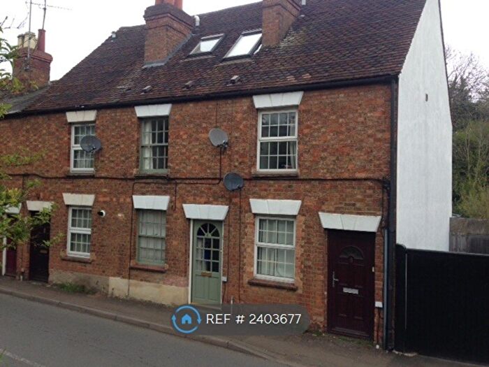 3 Bedroom Terraced House To Rent In Mitre Street, Buckingham, MK18