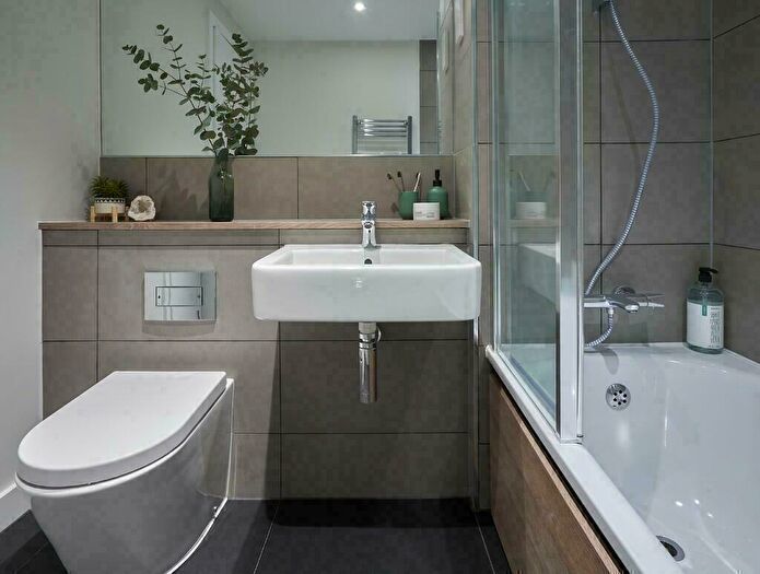 1 Bedroom Apartment To Rent In Newhall Walk, Birmingham, B3