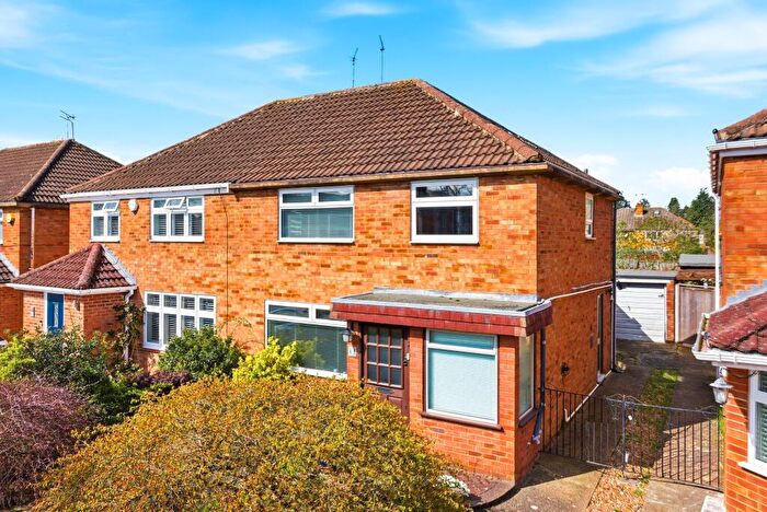 3 Bedroom Semi-Detached House For Sale In Old Windsor, SL4