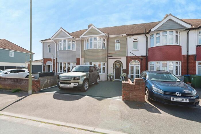 3 Bedroom Terraced House For Sale In Central Road, Fareham, Hampshire, PO16