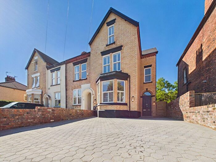5 Bedroom Town House For Sale In Eastern Drive, Grassendale, Liverpool., L19