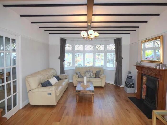 3 Bedroom Terraced House To Rent In Princes Gardens, West Acton, London, W3