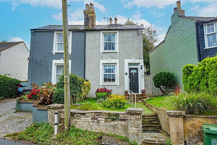 2 Bedroom Semi-detached House For Sale In Fairlight Road, Hastings, TN35