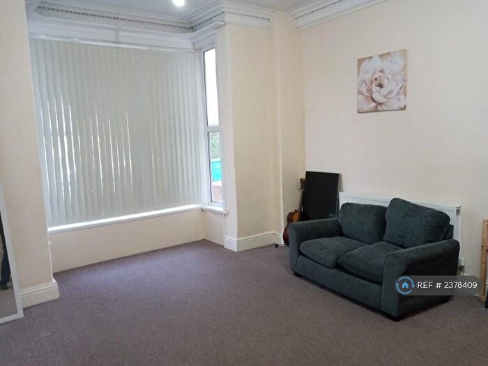7 Bedroom Terraced House To Rent In Beverley Road, Hull, HU5