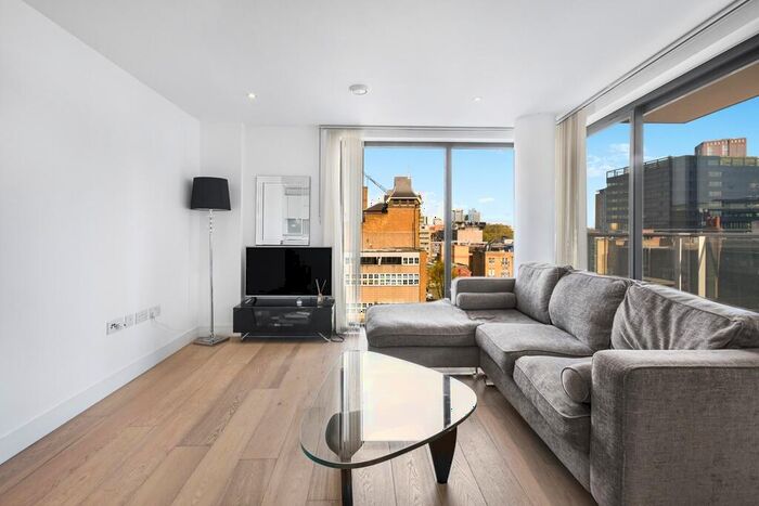 2 Bedroom Apartment To Rent In Kensington Apartments, Commercial Street, E1
