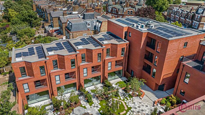 2 Bedroom Flat For Sale In Dixon House, N8