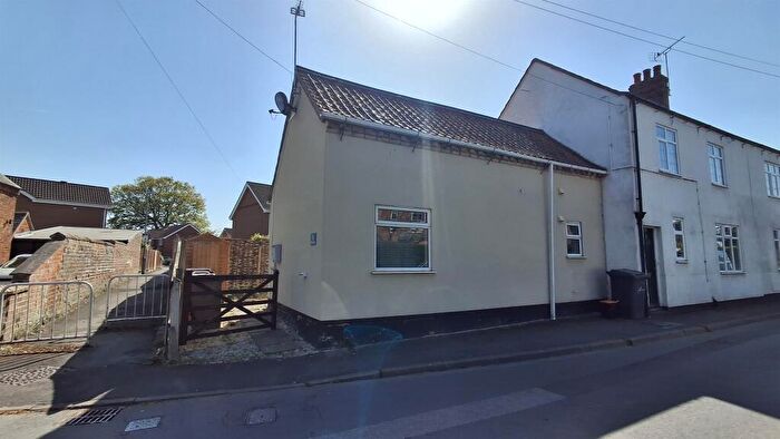 1 Bedroom Semi-Detached Bungalow For Sale In Station Road, Ruskington, Sleaford, NG34