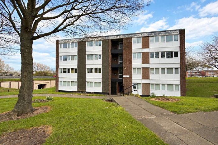 2 Bedroom Flat For Sale In Edgmond Court, Sunderland, SR2