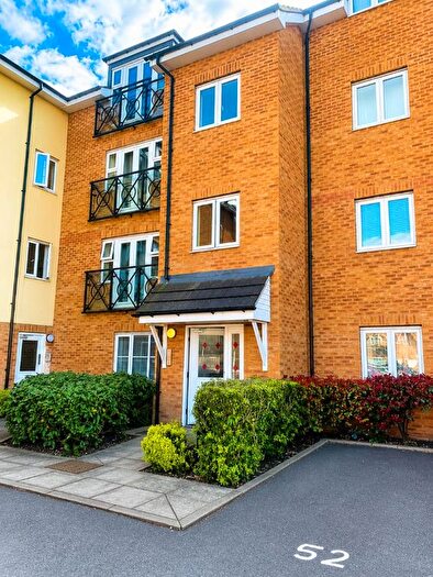 2 Bedroom Flat To Rent In Bryanstone Road, Waltham Cross, EN8