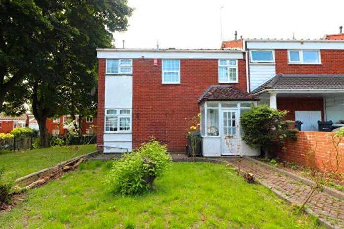 3 Bedroom House To Rent In Almond Croft, Birmingham, B42