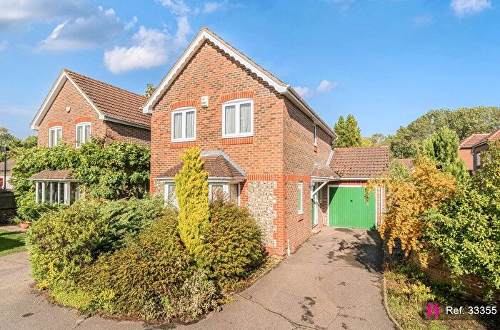 3 Bedroom Detached House For Sale In Burlington Close, Pinner, HA5