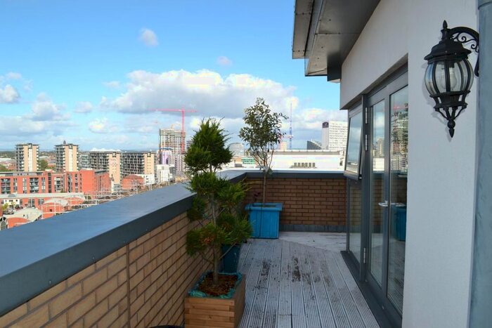 2 Bedroom Flat For Sale In The Bailey, New Bailey Street, Salford, M3