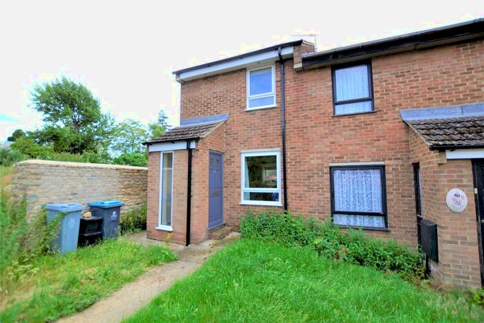 2 Bedroom End Of Terrace House To Rent In Bakers Piece, Witney, Oxfordshire, OX28
