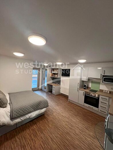 Studio To Rent In Grange Lane, Leicester, Leicestershire, LE2