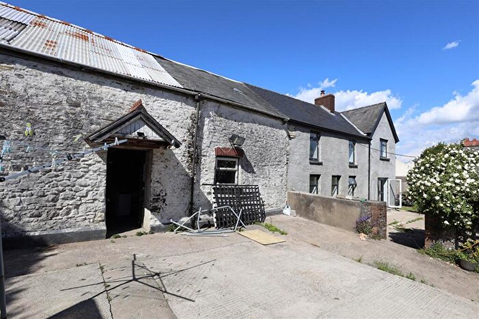 4 Bedroom Detached House For Sale In Llwyncrwn Uchaf Farm, Llwyncrwn Road, Beddau, Pontypridd, CF38
