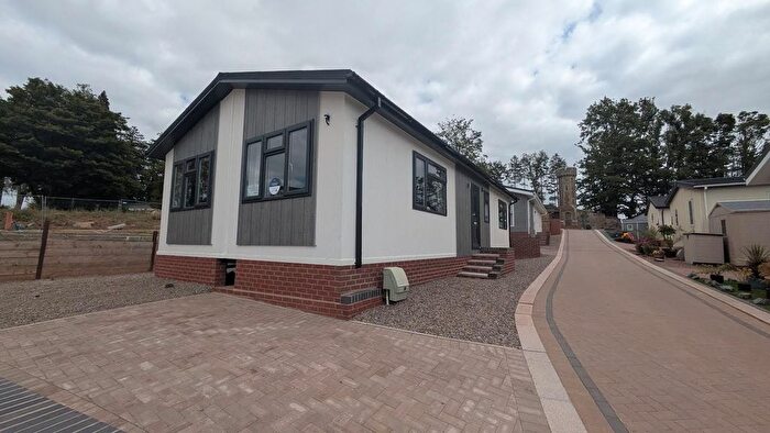 2 Bedroom Park Home For Sale In Tedstone Wafre, Bromyard, HR7