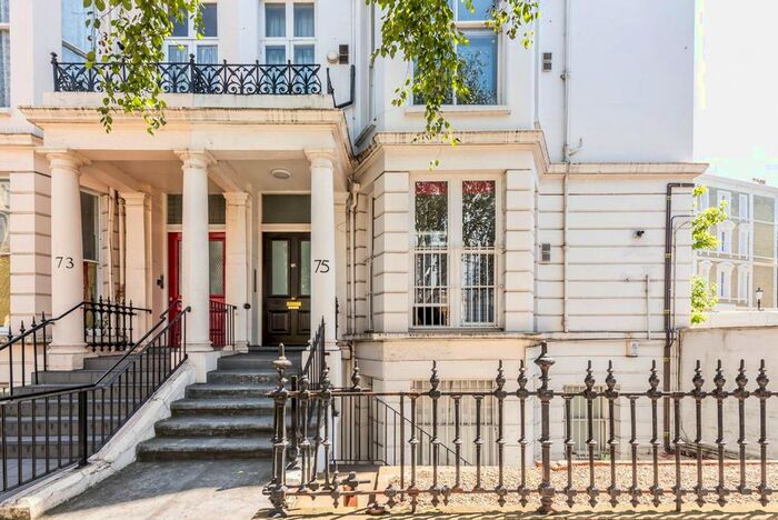 Studio To Rent In Longridge Road, Earls Court, London, SW5