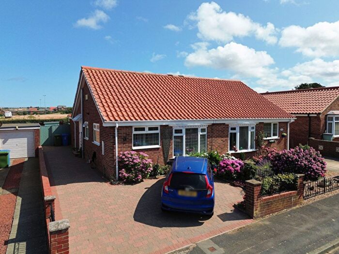 2 Bedroom Semi-Detached Bungalow For Sale In Heather Drive, Whitby, YO22