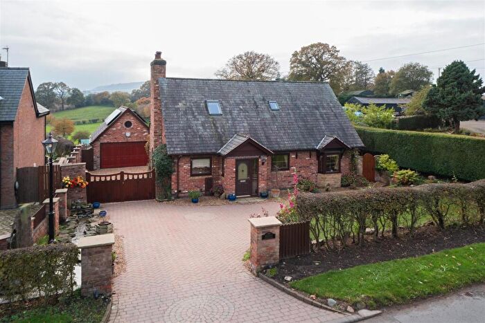 4 Bedroom Detached House For Sale In Huxley Lane, Tiverton, CW6