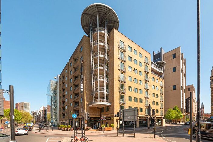 1 Bedroom Flat To Rent In Mansell Street, Tower Hill, E1