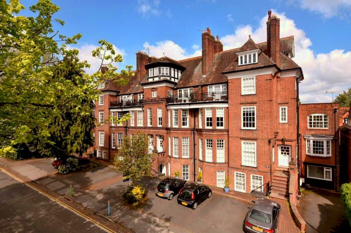 1 Bedroom Apartment To Rent In DeMontfort Court, Stoneygate, Leicester, LE2