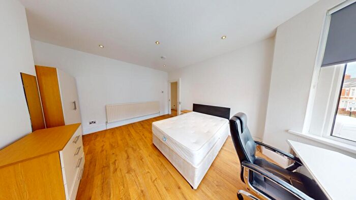 3 Bedroom Apartment To Rent In Bayswater Road, Newcastle Upon Tyne, NE2