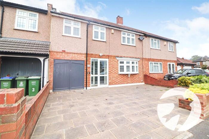 4 Bedroom Semi Detached House For Sale In Swanton Road, Erith, Kent, DA8