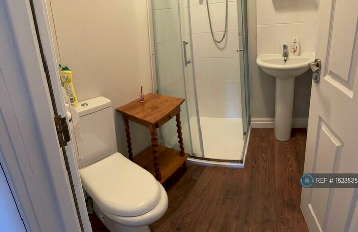 1 Bedroom Flat To Rent In Church St, Barnsley, S70