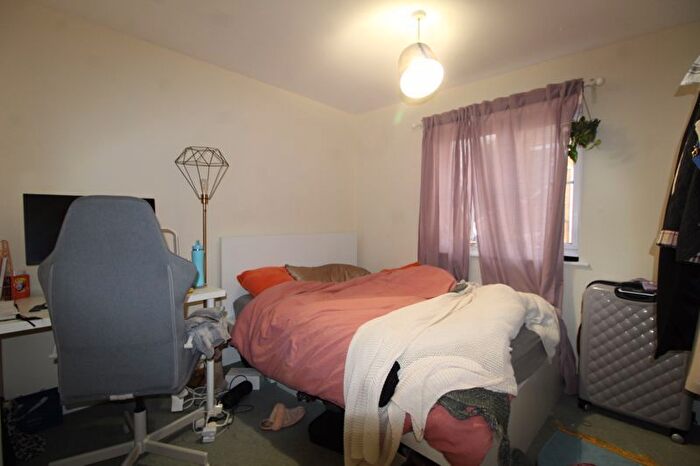 4 Bedroom Detached House For Sale In Morgan Close, Leagrave, Luton, LU4