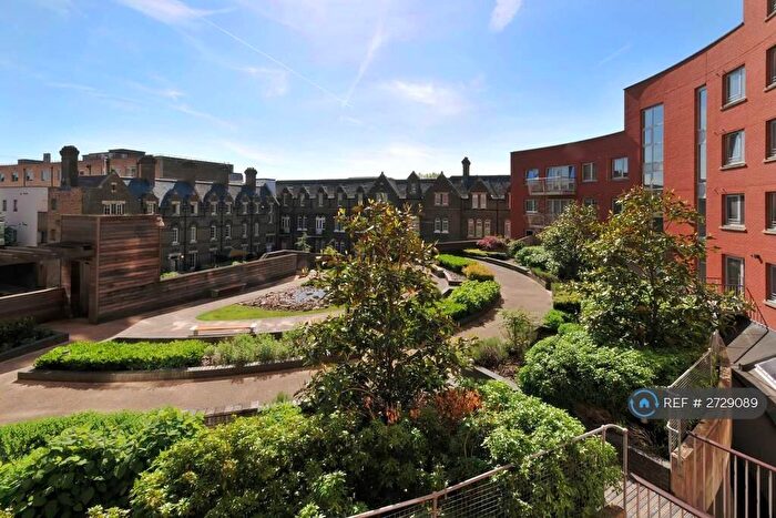 1 Bedroom Flat To Rent In Garand Court, London, N7