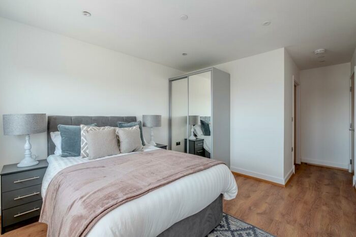 2 Bedroom Apartment To Rent In Woolwich Church Street Woolwich, SE18
