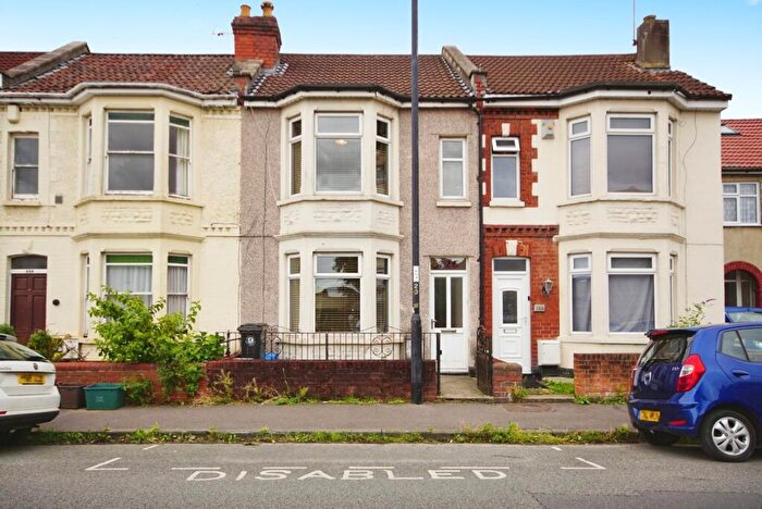 3 Bedroom Terraced House For Sale In Ridgeway Road, Bristol, BS16