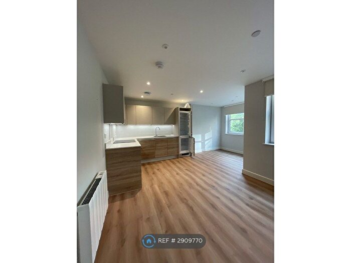 1 Bedroom Flat To Rent In Richmond House, Bournemouth, BH2
