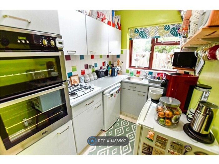 4 Bedroom Semi-Detached House To Rent In Romford, Romford, RM7