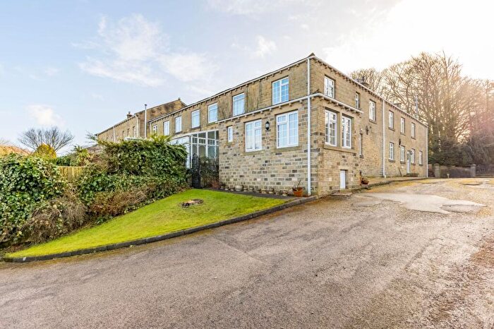3 Bedroom Terraced House For Sale In Inkerman Court, Denby Dale, Huddersfield, HD8