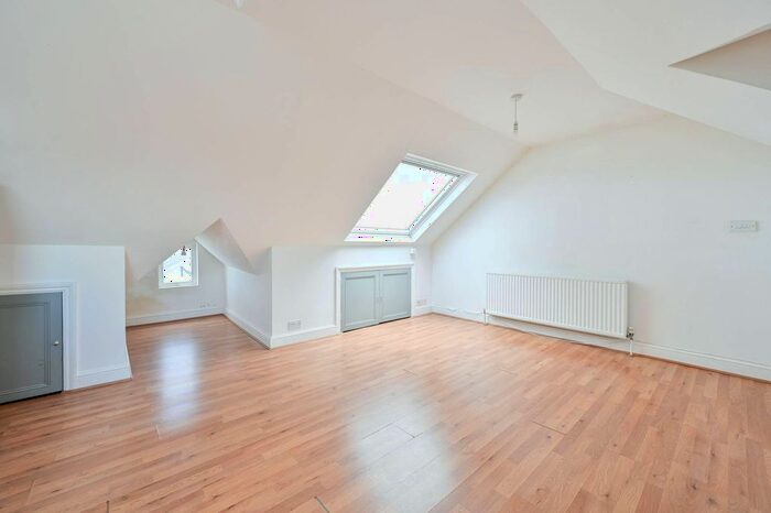 1 Bedroom Flat For Sale In Dumbarton Road, Brixton, London, SW2