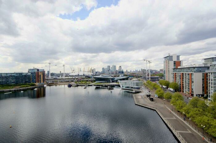 1 Bedroom Flat To Rent In Coral Apartments, Royal Docks, London, E16